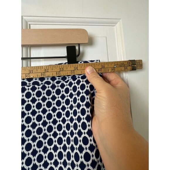 The Limited Blue & White Patterned Lined Pencil Skirt Women's Size 6 - Picture 8 of 10